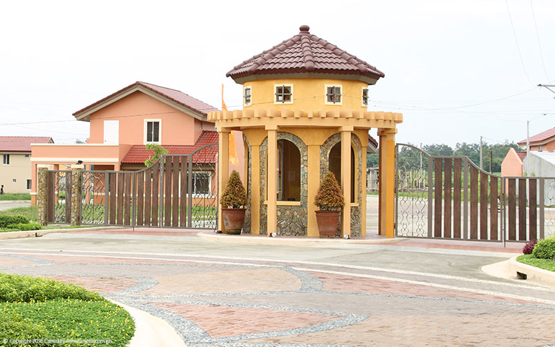 Camella Bacolod entrance gate