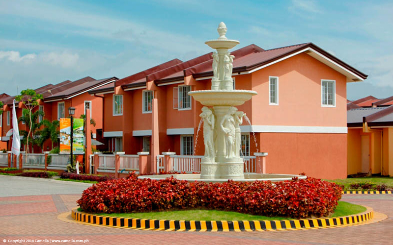 Camella Bulakan house and lot units near fountain