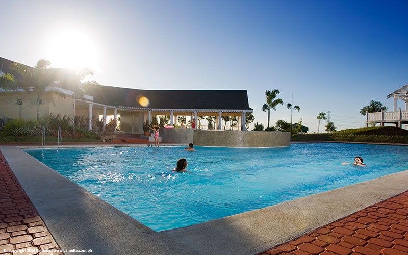 Camella Heights clubhouse and swimming pool