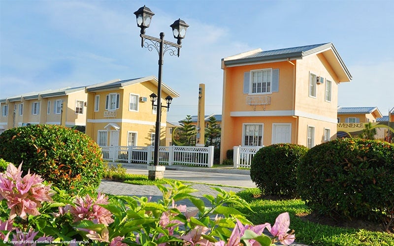 Camella Heights house and lot units with garden