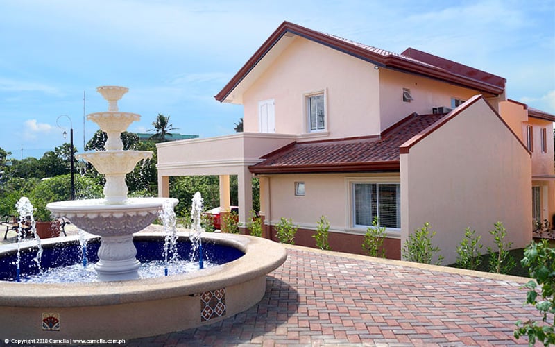 Camella homes with fountain