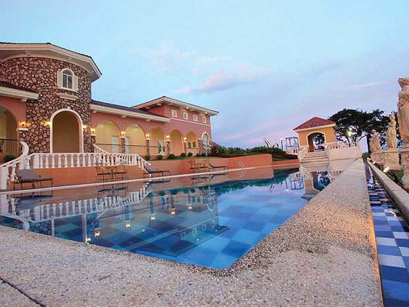 Camella Riverfront clubhouse and swimming pool