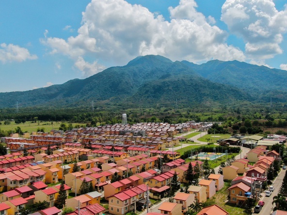 Camella Sto. Tomas overlooking beautiful majestic mountains