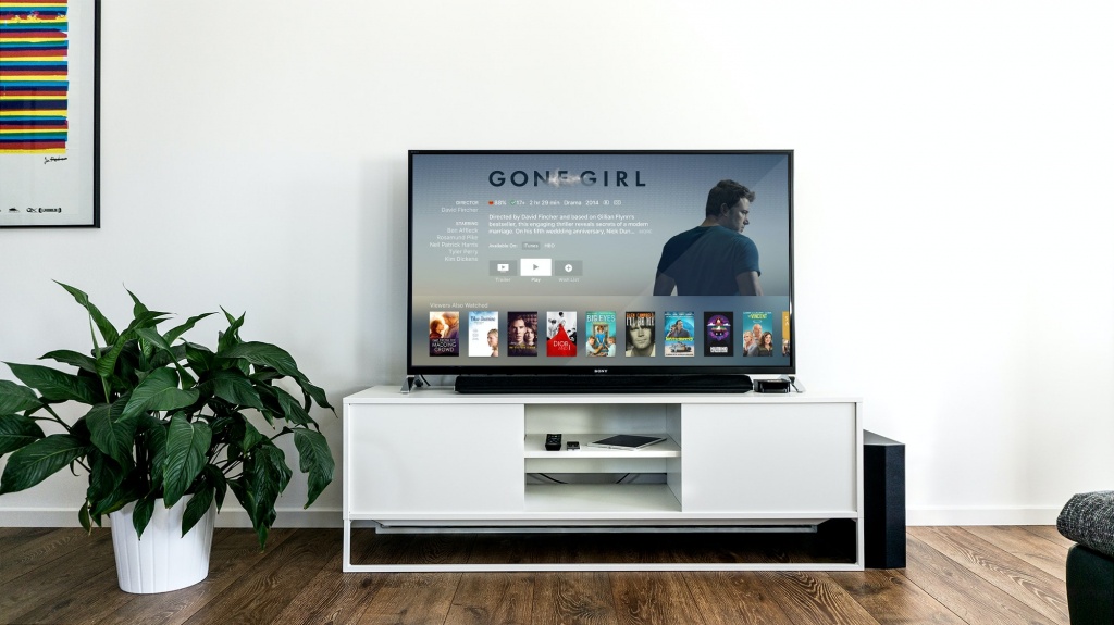 Widescreen television