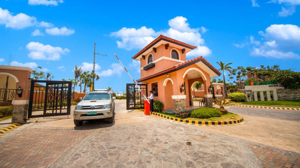 entrance gate in house and lot for sale in alfonso cavite at camella homes alfonso