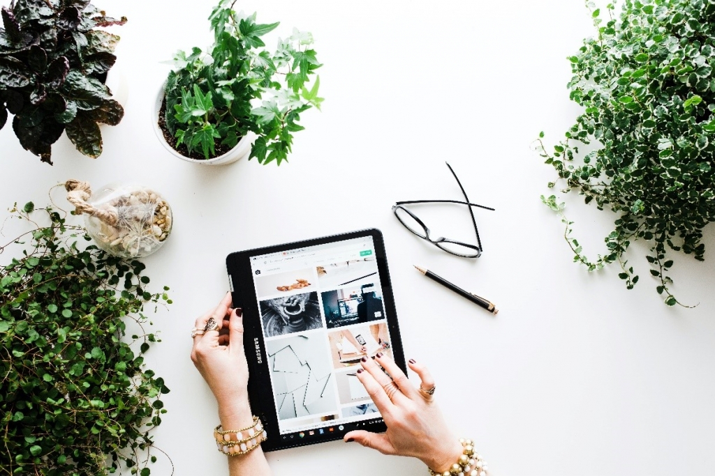 Reduce your online shopping habits | House and Lot