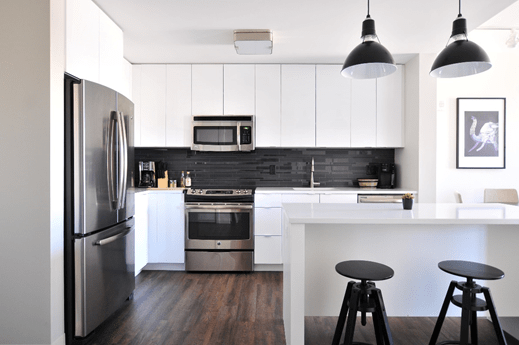 Using smart appliances help you control your energy consumption | Photo by Naomi Hébert on Unsplash