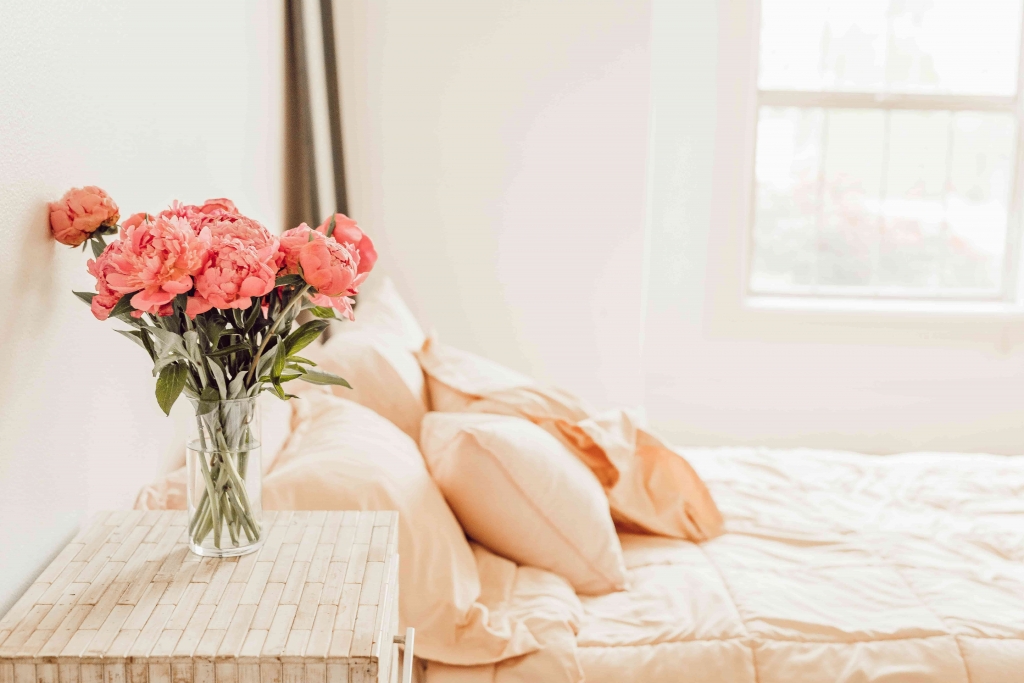 Light interior colors to make room appear larger