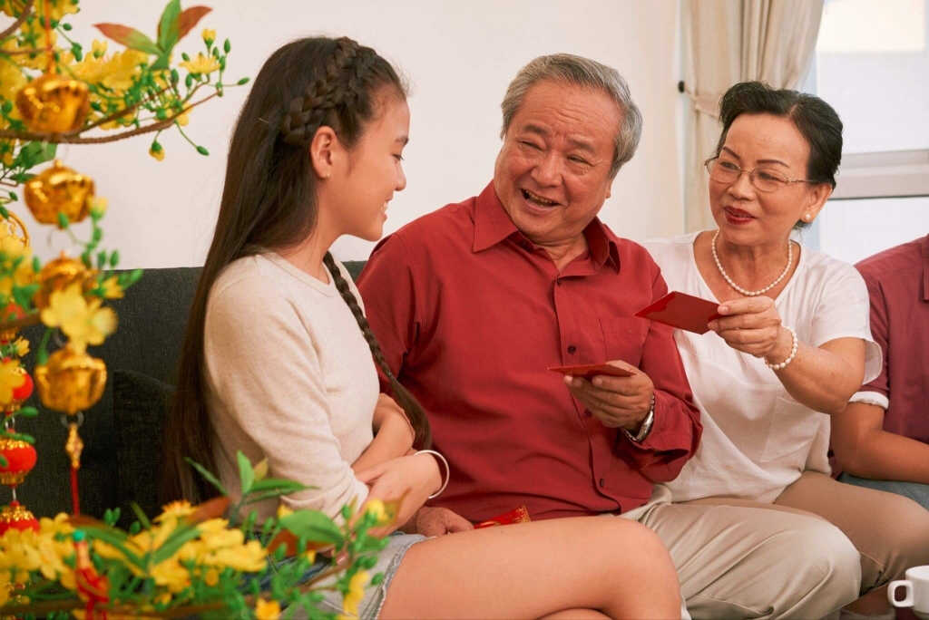 Families celebrating Chinese New Year