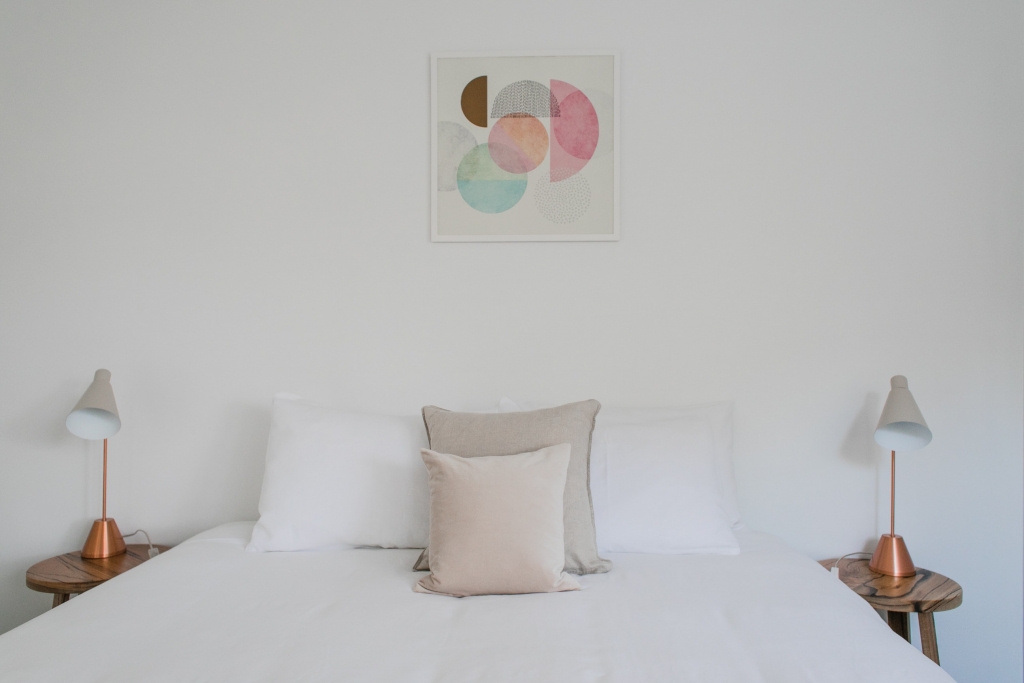 Keep a Simple Bedroom