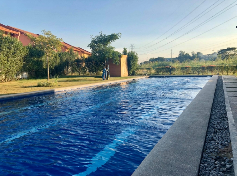 Swimming pool in Camella | House and Lot in the Philippines