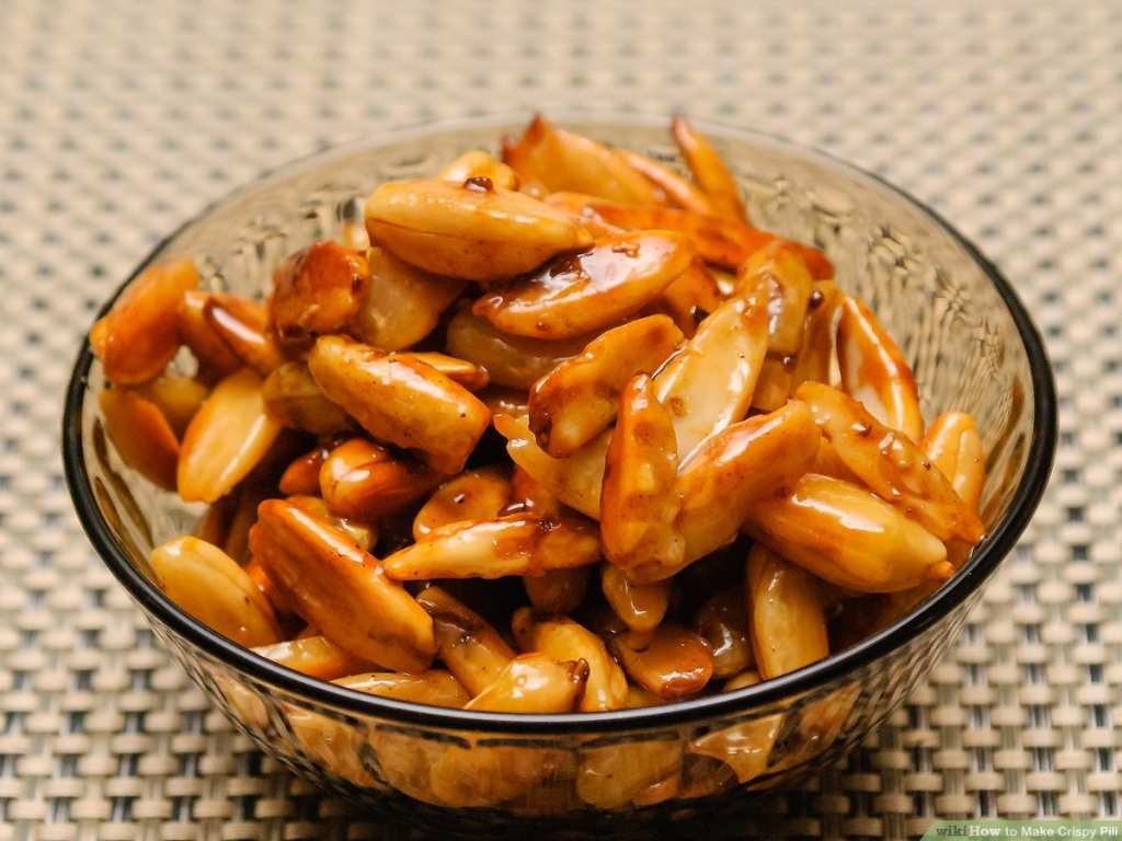 Dessert in Albay: Pili Nuts