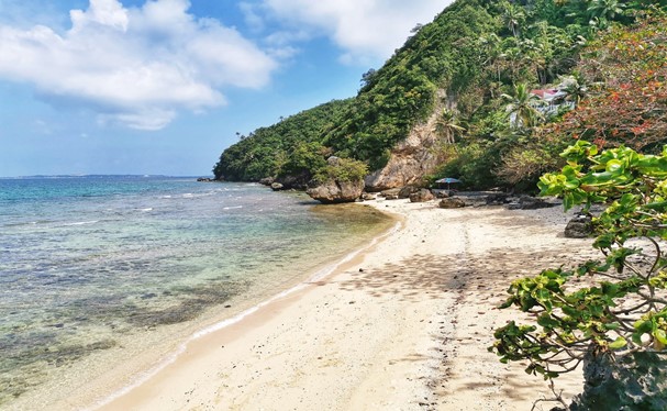 Bongbongon Beach in Malay