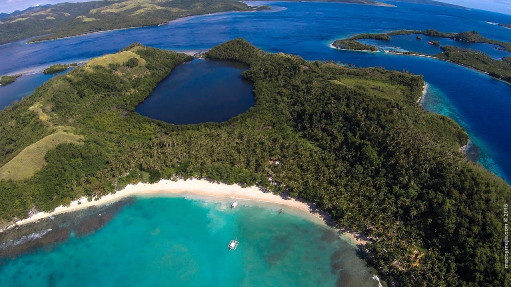Calintaan Island | Photo from Macoy Mejia