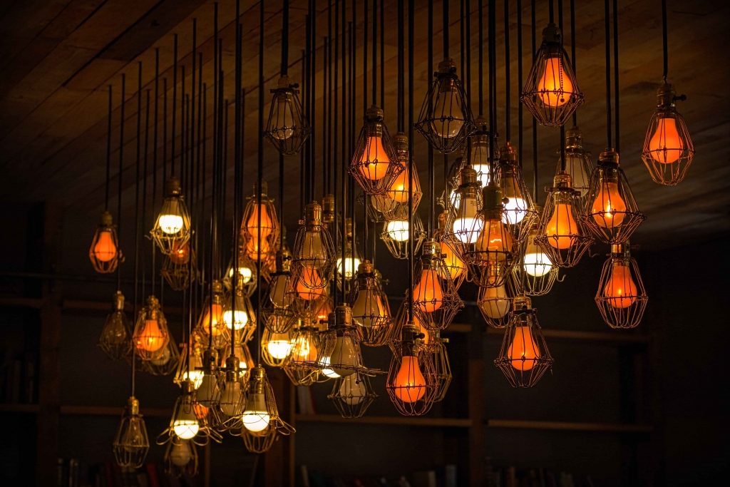 Light Fixtures in the Ceiling | Photo from Unsplash