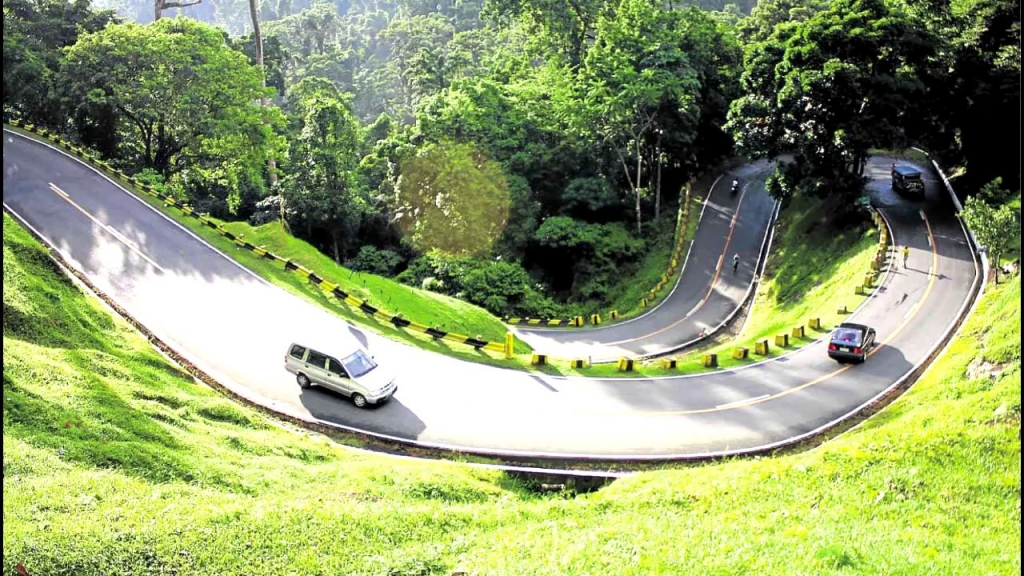 Famous Zigzag Road in Quezon