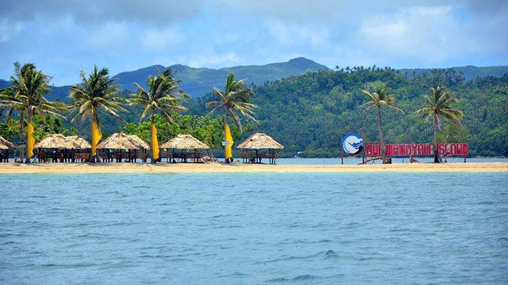 Guininayan Island in Albay
