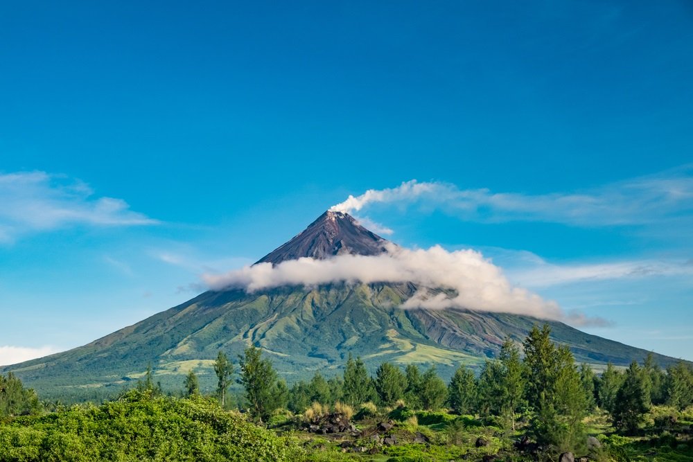Mayon Volcano in Albay Photo from Zen Rooms