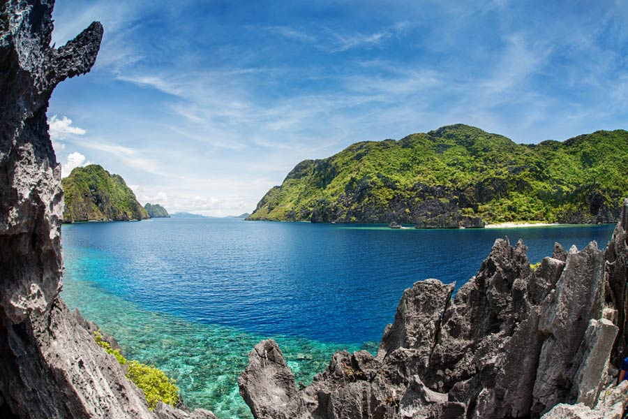 Tubbataha Reef Natural Park Dive Spot in Palawan Photo from Scuba