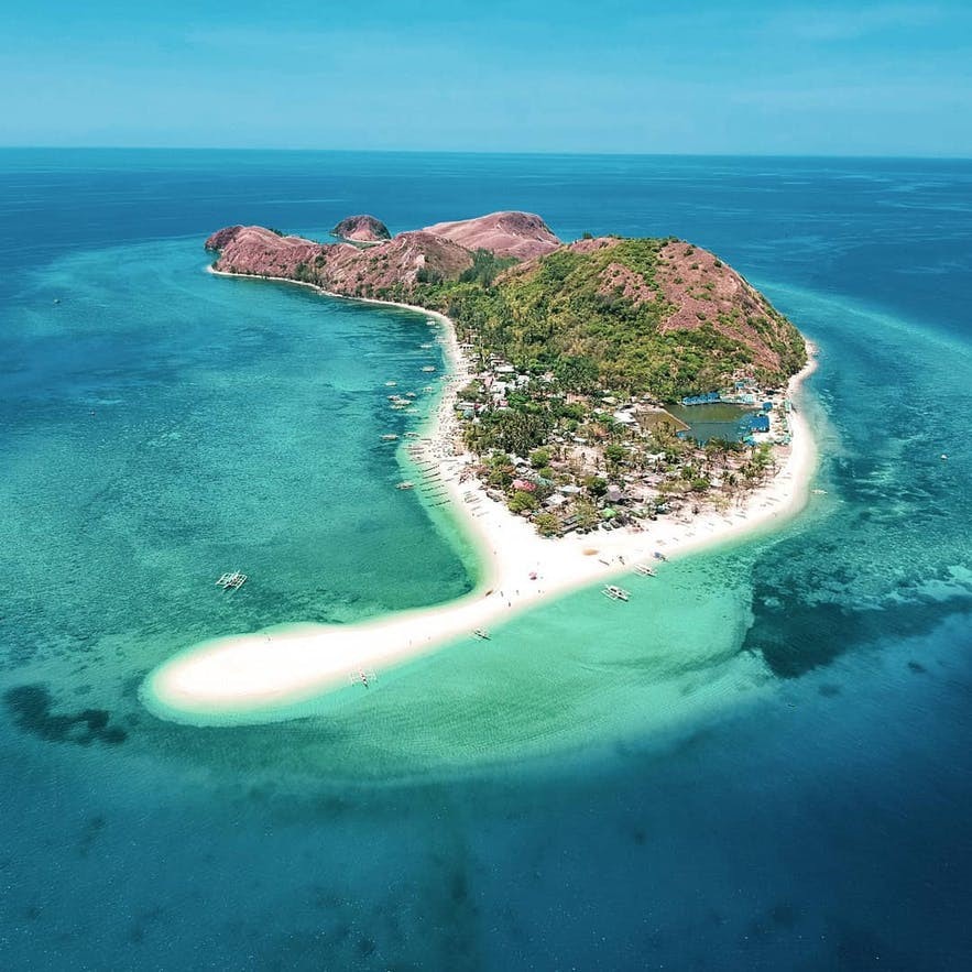Malalison Island Photo from @ironwulf via Instagram | Sandbars in the Philippines