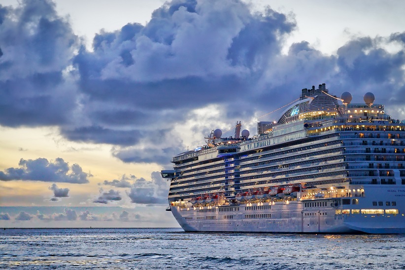 Get intimate in a Cruise date