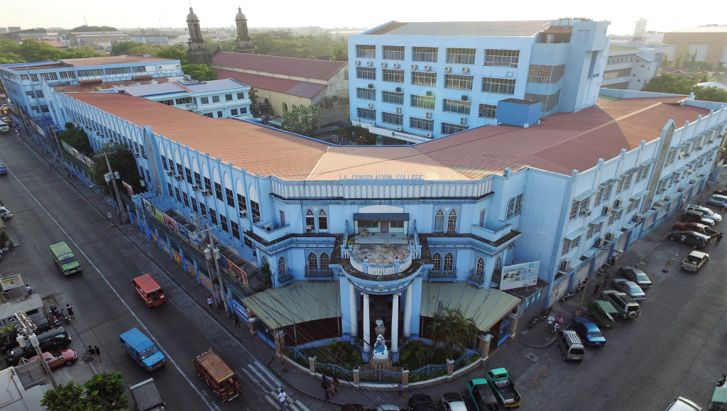 La Consolacion College Bacolod Photo from LCC Bacolod Blog