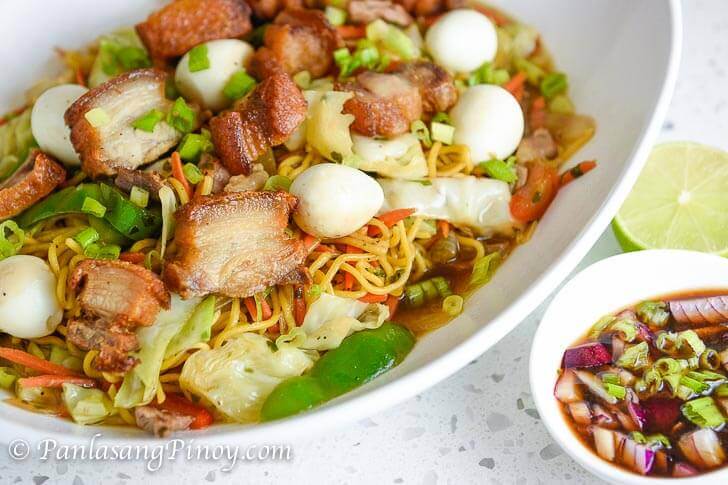 Pancit Cabagan| Photo by Panlasang Pinoy