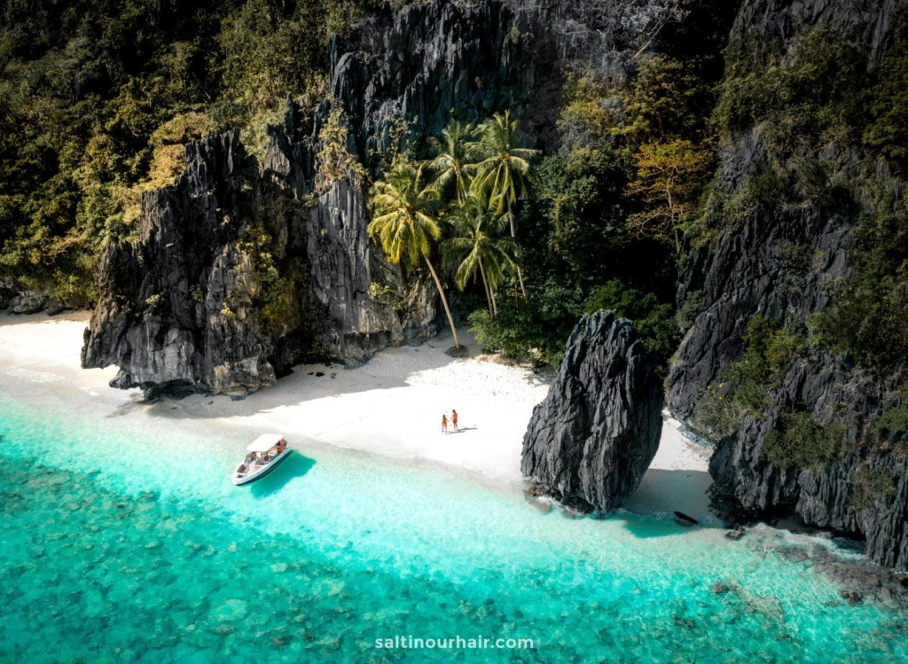 El Nido, Palawan wows tourists with its white sand beach Photo by Salt in our Hair