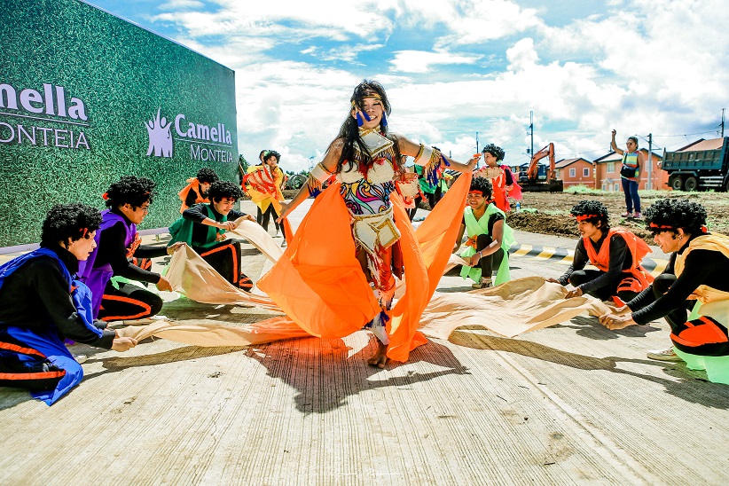 Colorful street dance in Camella Monteia