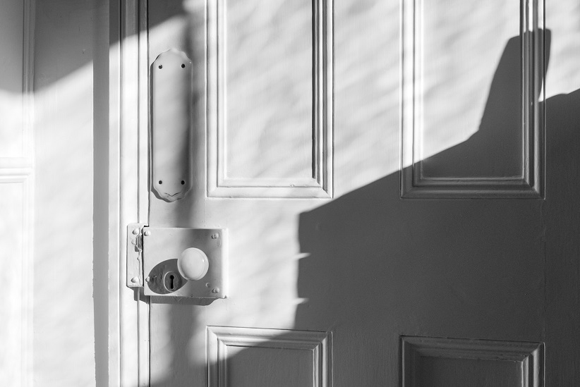Diffculty of opening doors for lefthanders