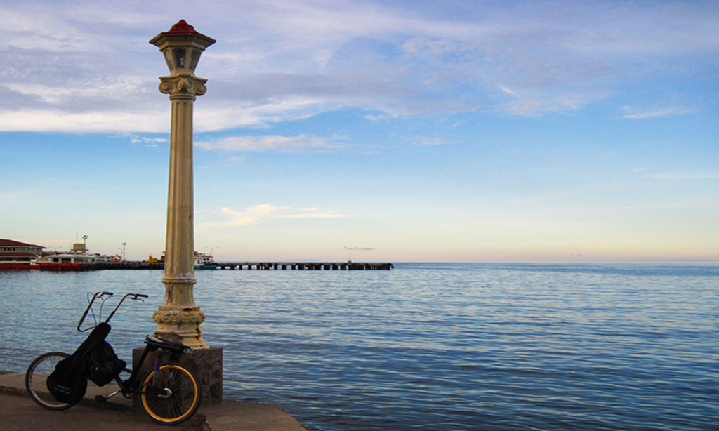 The University Town of Dumaguete City Photo from Golden Gate Suites