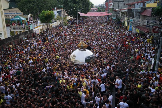 Traslacion Procession Resumes after 2 years of absence Photo from Aldren Abay via Pexels