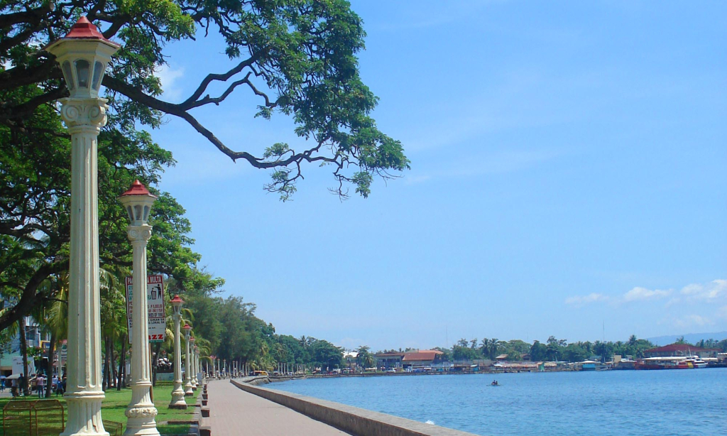 Rizal Boulevard Photo from Golden Gate Suites