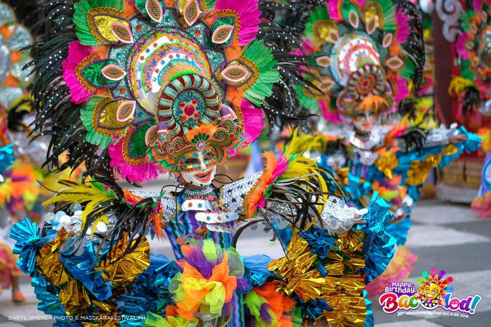 Image Source: https://www.facebook.com/masskaralive | masskara queen pageant, electric masskara