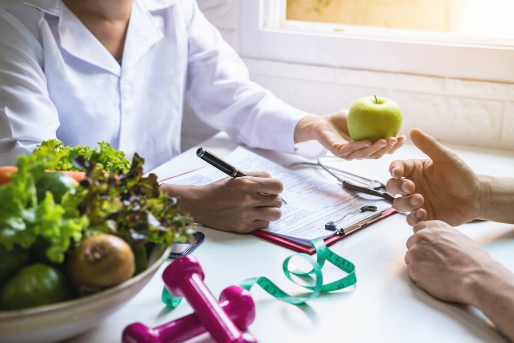 Debunking Nutrition Myths | Image by EyeEm from Freepik