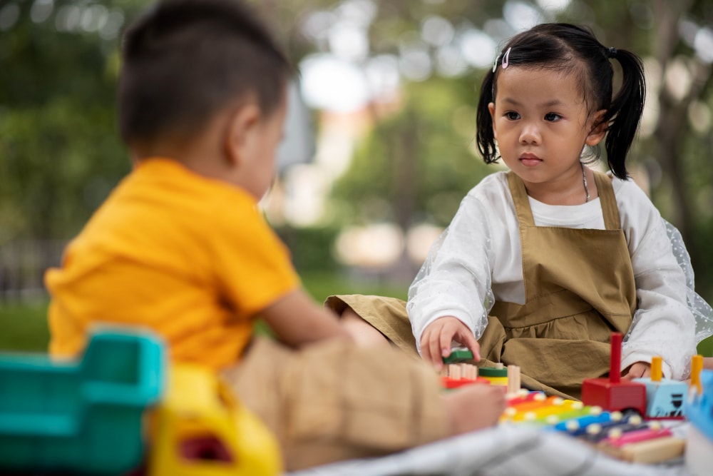 Social interactions even among preschool children