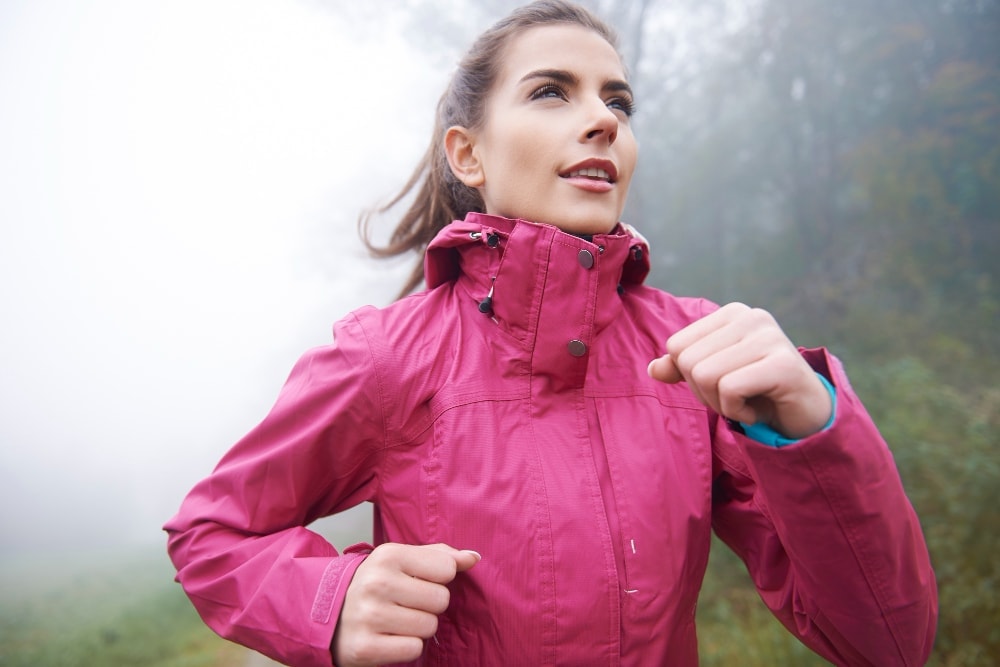 Expert advice when running in the rain: Bring the right gear, put on dry layers of clothing (to wear cotton is out of the question), and wear shoes with better traction to avoid slipping