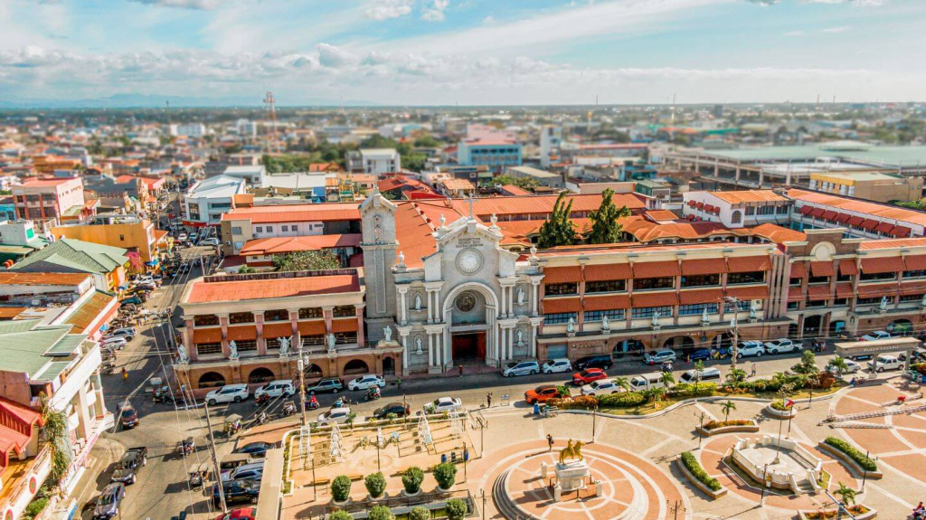 Why invest in Cabanatuan, Nueva Ecija : General Antonio Luna Monument
