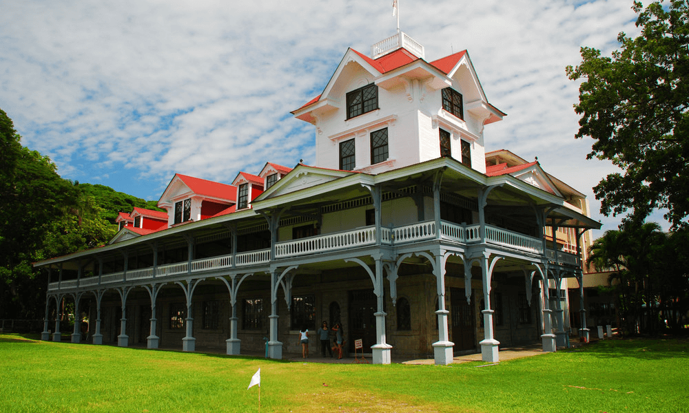 Dumaguete City: Attracting students higher learning l The first American University - Silliman University / Image from Dumaguete Info Attractions
