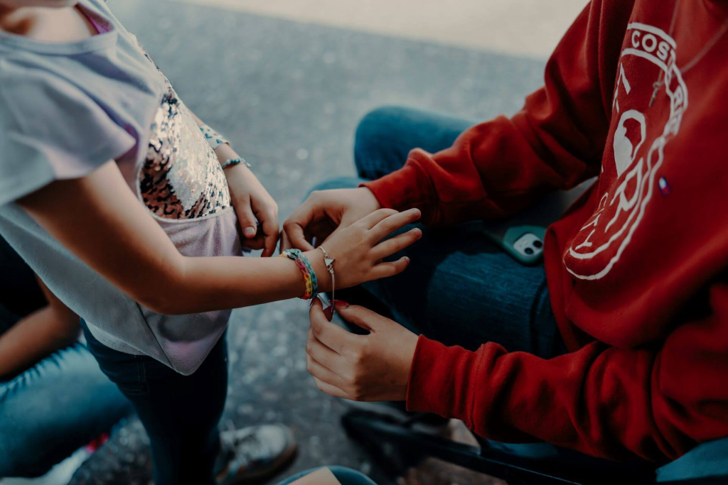 Ways to teach generosity to kids even at a young age