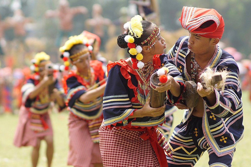 The Kaamulan festival is a colorful festivity of ethnic groups including Bukidnon, Higaonon, Talaandig, Manobo, Matisalug,  and Umayamnon peoples