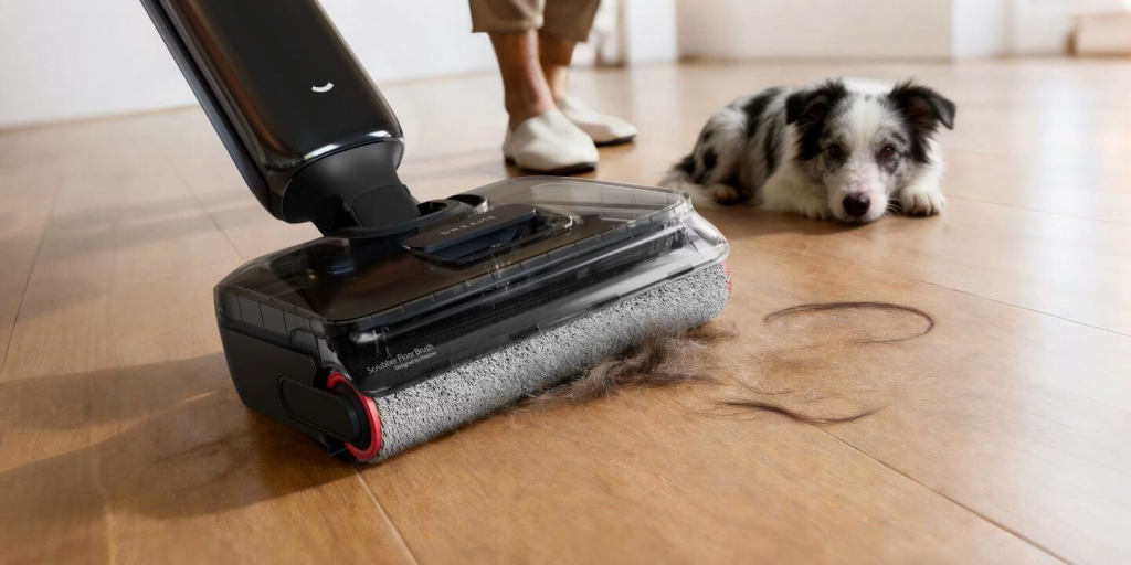 Vacuum features for removing pet hair if you have pet babies at home.